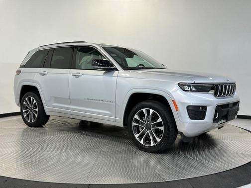 2022 Jeep Grand Cherokee Overland