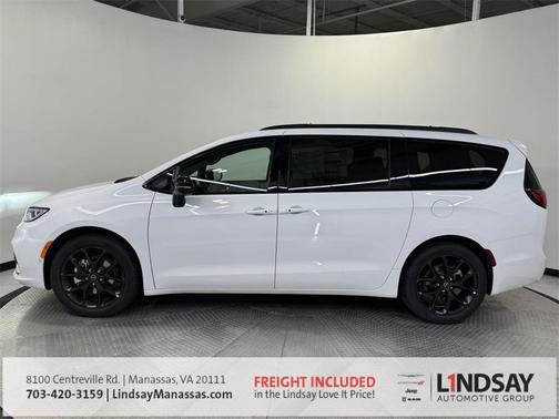 2026 Chrysler Pacifica Select