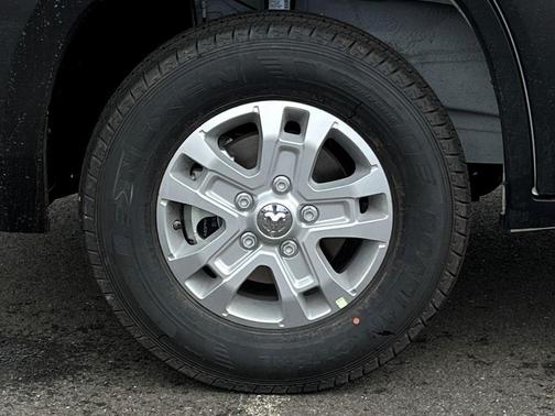 2025 RAM ProMaster 1500 Low Roof