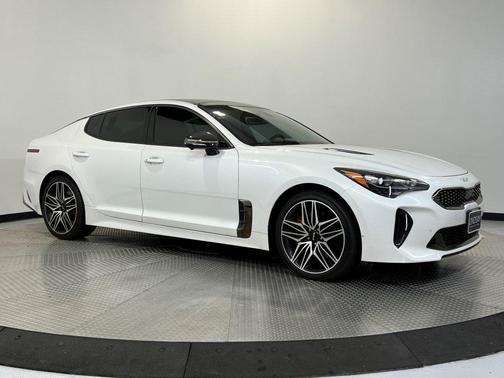 2023 Kia Stinger GT2
