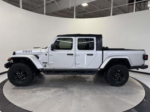 2022 Jeep Gladiator Sport