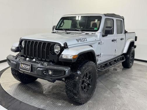2022 Jeep Gladiator Sport
