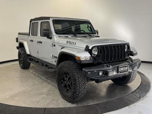 2022 Jeep Gladiator Sport