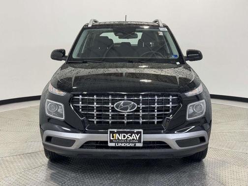 2024 Hyundai VENUE SEL