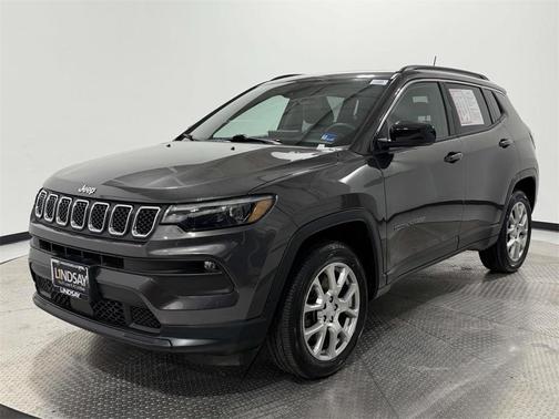 2023 Jeep Compass Latitude Lux