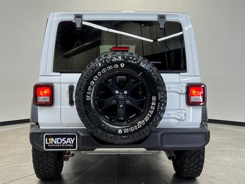 2022 Jeep Wrangler Unlimited Sport
