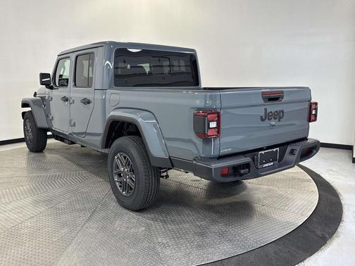Anvil Clearcoat 2026 Jeep Gladiator Sport