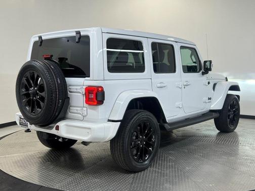 2022 Jeep Wrangler Unlimited Sahara High Altitude