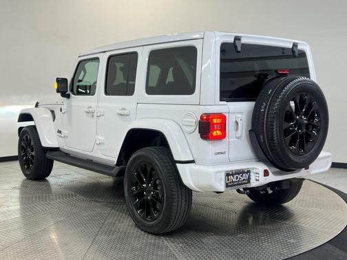 2022 Jeep Wrangler Unlimited Sahara High Altitude