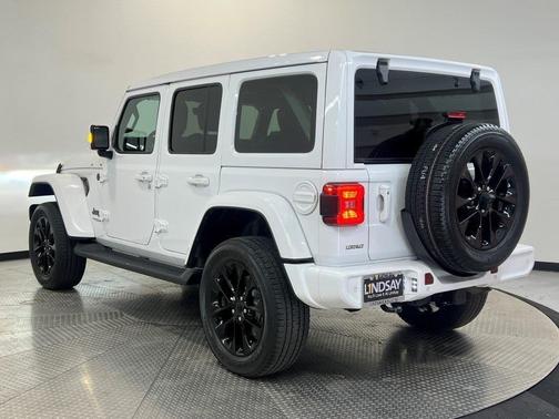 2022 Jeep Wrangler Unlimited Sahara High Altitude
