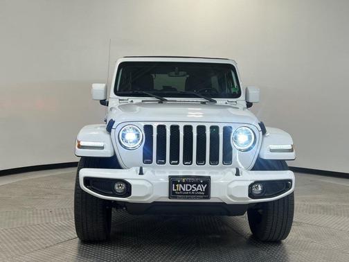 2022 Jeep Wrangler Unlimited Sahara High Altitude