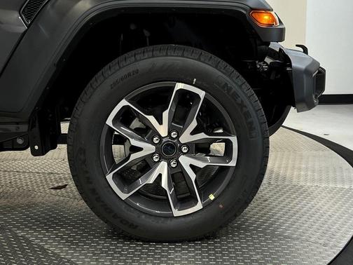 2025 Jeep Wrangler 4xe Sport