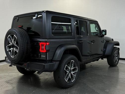 2025 Jeep Wrangler 4xe Sport