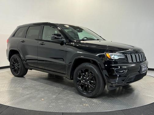 2022 Jeep Grand Cherokee WK Laredo