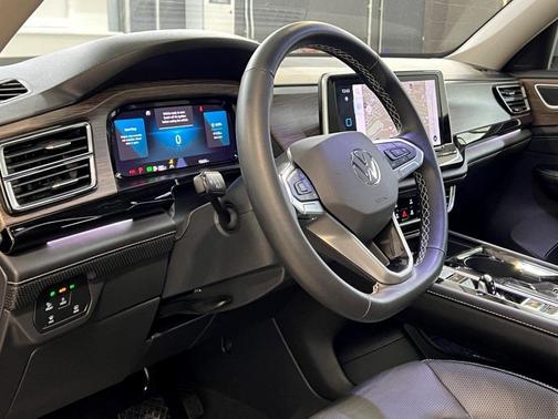 2024 Volkswagen Atlas 2.0T SEL