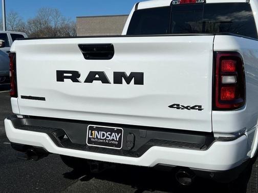 Bright White Clearcoat 2026 RAM 1500 Big Horn/Lone Star