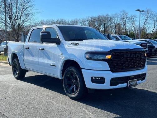 Bright White Clearcoat 2026 RAM 1500 Big Horn/Lone Star