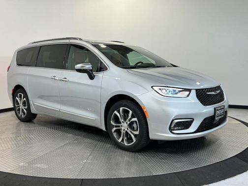 2026 Chrysler Pacifica Pinnacle