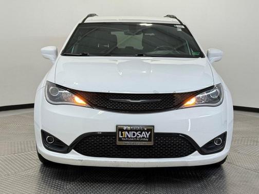 2018 Chrysler Pacifica Touring-L
