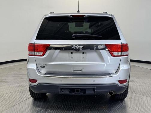 Bright Silver Clearcoat Metallic 2012 Jeep Grand Cherokee Overland