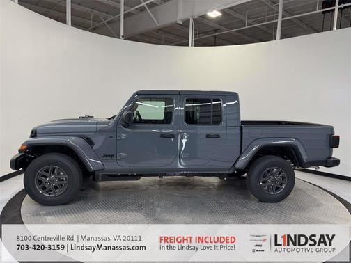 2026 Jeep Gladiator Sport