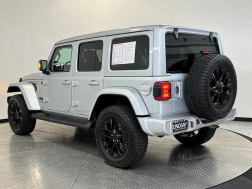 2022 Jeep Wrangler Unlimited Sahara High Altitude