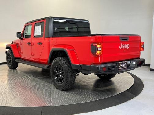 2021 Jeep Gladiator Overland