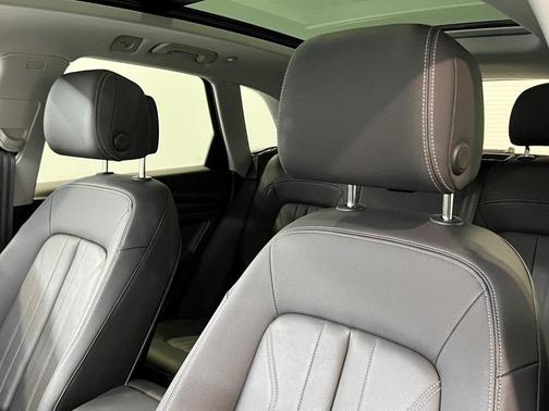 2023 Audi Q5 40 Premium Plus