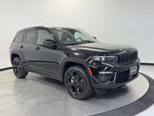 Diamond Black 2023 Jeep Grand Cherokee Limited