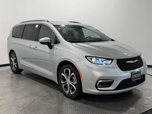 2026 Chrysler Pacifica Pinnacle