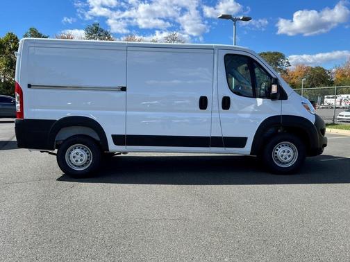 2026 RAM ProMaster 1500 Low Roof
