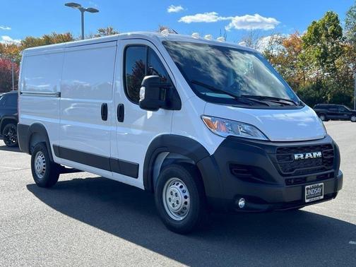 2026 RAM ProMaster 1500 Low Roof