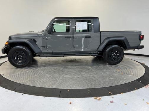 2023 Jeep Gladiator Sport