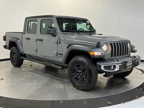 2023 Jeep Gladiator Sport
