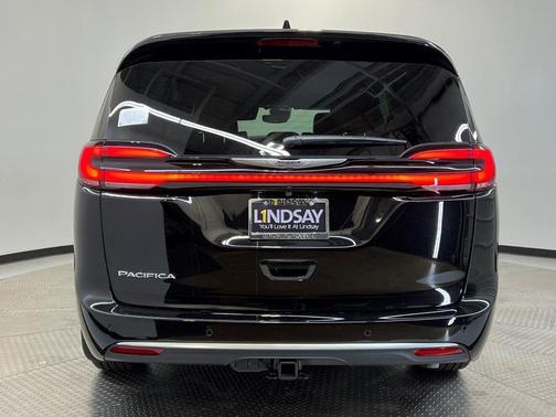 2026 Chrysler Pacifica Pinnacle