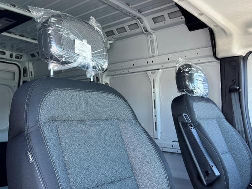 2025 RAM ProMaster 1500 Base