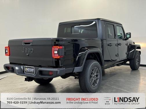 2026 Jeep Gladiator Sport