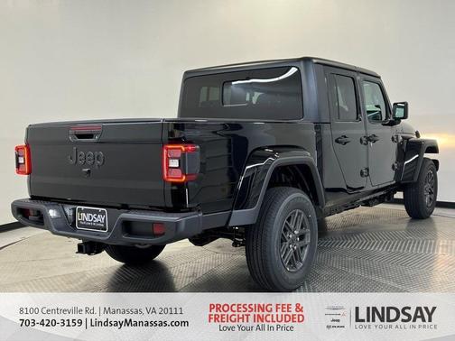 2026 Jeep Gladiator Sport