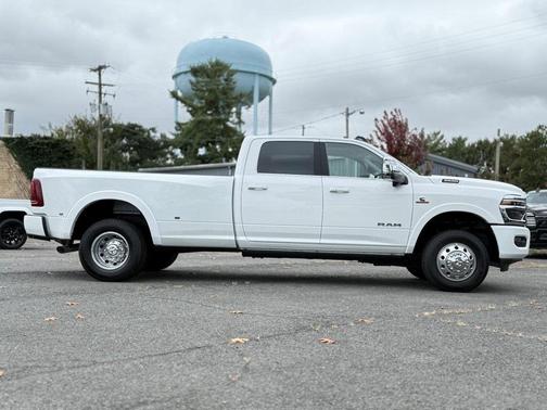 2025 RAM 3500 Limited