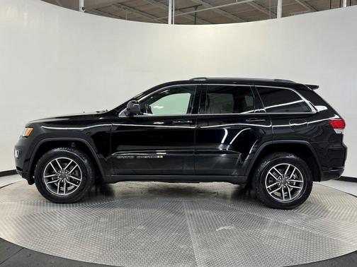 2020 Jeep Grand Cherokee Laredo E
