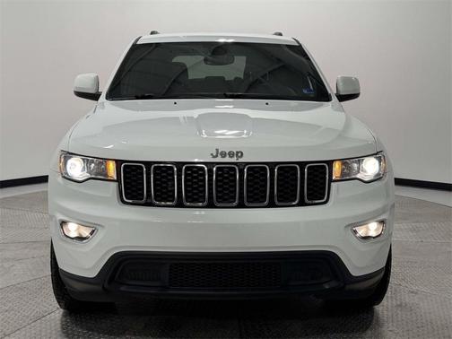 2019 Jeep Grand Cherokee Laredo E