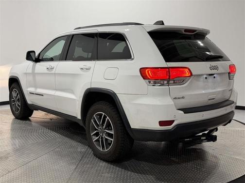 2019 Jeep Grand Cherokee Laredo E
