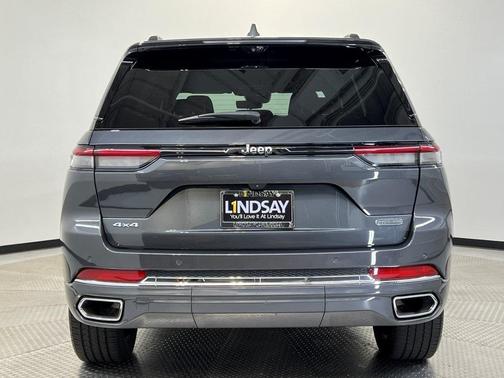 2022 Jeep Grand Cherokee Overland