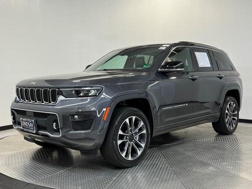 2022 Jeep Grand Cherokee Overland