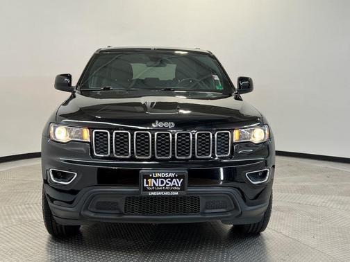 2020 Jeep Grand Cherokee Laredo