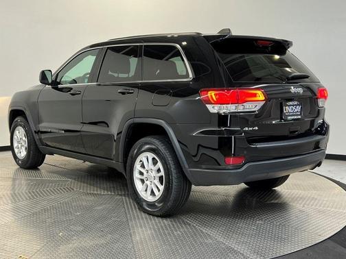 2020 Jeep Grand Cherokee Laredo