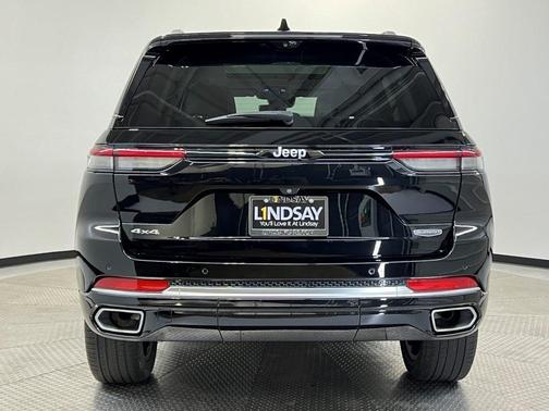 2023 Jeep Grand Cherokee Summit