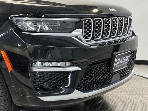 2023 Jeep Grand Cherokee Summit