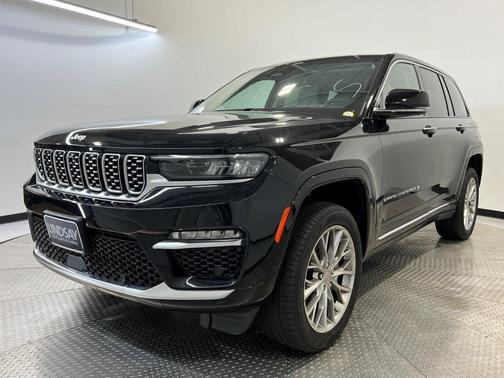 2023 Jeep Grand Cherokee Summit