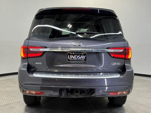 2022 INFINITI QX80 Luxe